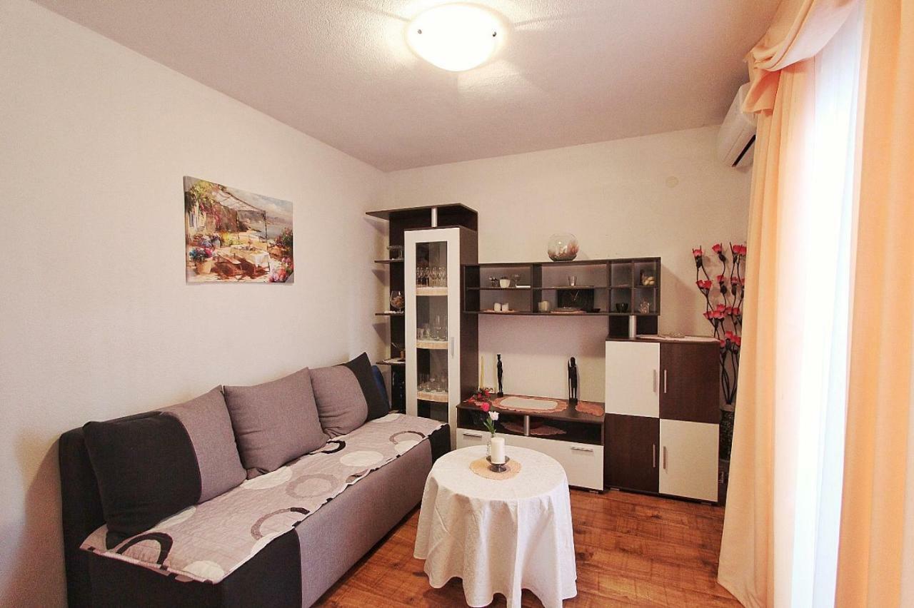 Apartments Filip Podstrana Zewnętrze zdjęcie