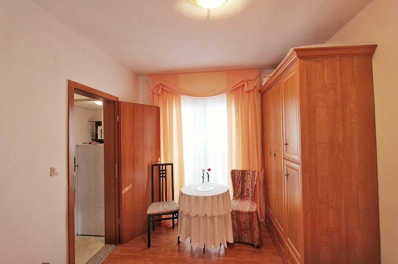 Apartments Filip Podstrana Zewnętrze zdjęcie